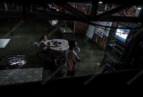 PG06_06112017_BANJIR