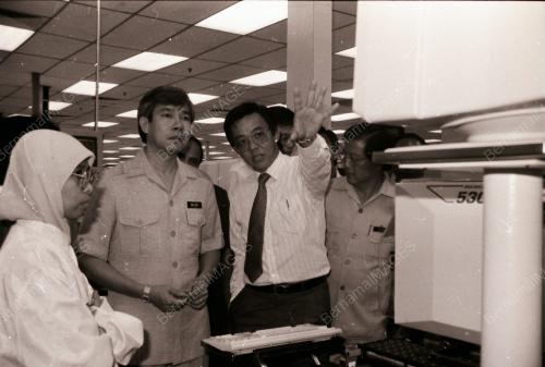 MENTERI SUMBER MANUSIA
