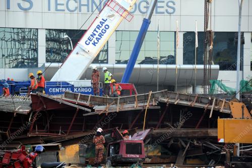 PG06_07062013_OPERASI_RUNTUH
