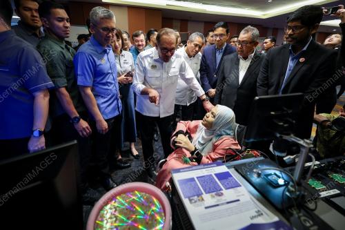 DATUK SERI ANWAR IBRAHIM