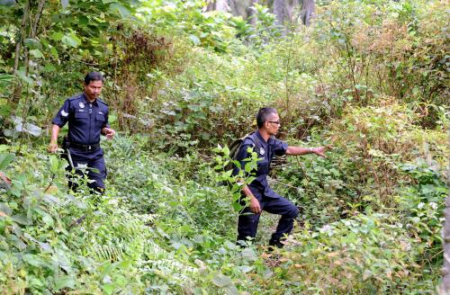 PG06_08012013_POLIS_BURU