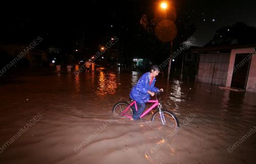 BANJIR KILAT