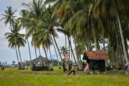 CUTI PERSEKOLAHAN DI KAMPUNG AGONG