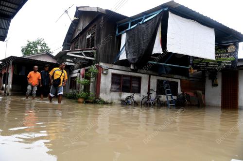 PG06_09052019_BANJIR_RUMAH_BN201902251564