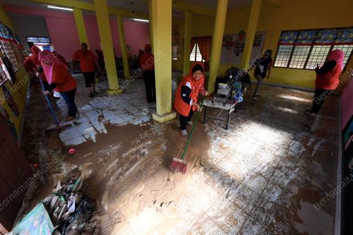 PG06_10112017_UMNO_KEMAS