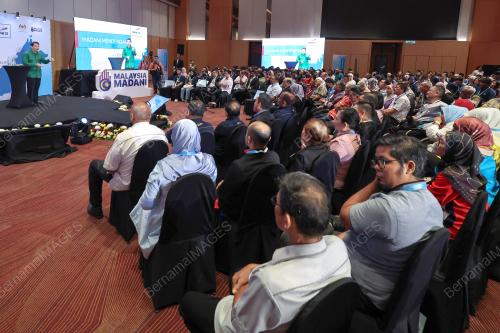 RAFIZI RAMLI