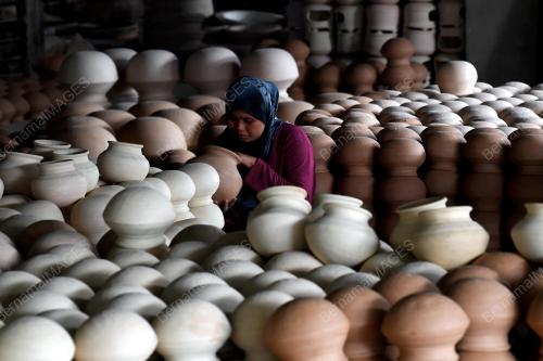 PG06_12012019_PERIKSA_PERIUK_TANAH