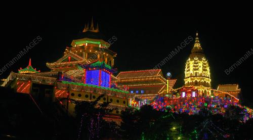 KEK LOK SI