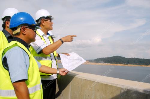 PG06_13112015_MENGKUANG_DAM