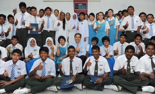 PG06_16022012_STUDENTS