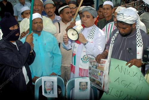 PG06_17022012_BANTAH