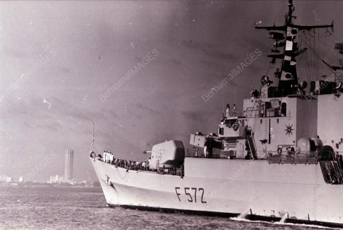 ULASAN ARMADA DIRAJA ANTARABANGSA