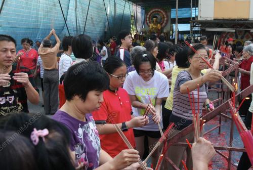 HARI WESAK