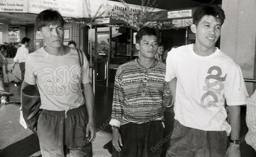 KETIBAAN PEMAIN BOLA SEPAK THAILAND