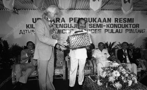 PG06_20102015_RAZALEIGH