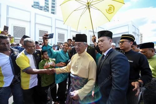 AL-SULTAN ABDULLAH RI'AYATUDDIN AL-MUSTAFA BILLAH SHAH