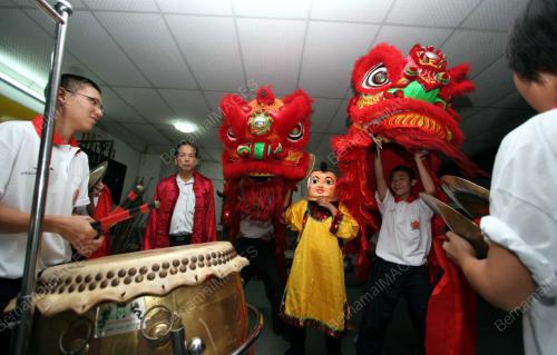 LION DANCE