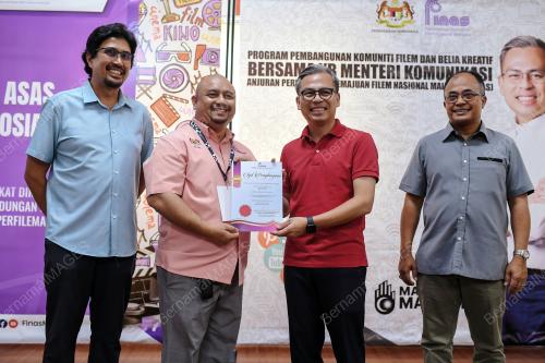 FAHMI FADZIL