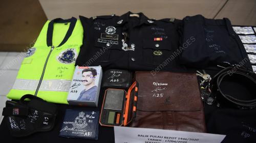 RAMPASAN UNIFORM POLIS