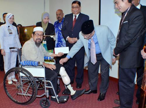 PG06_23072012_KAKI_PALSU