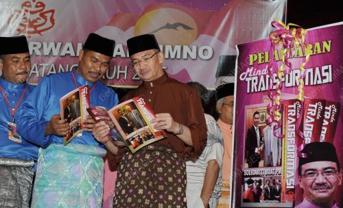 PG06_23082015_BULETIN_UMNO
