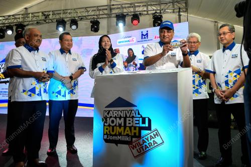 DATUK SERI REEZAL MERICAN NAINA MERICAN
