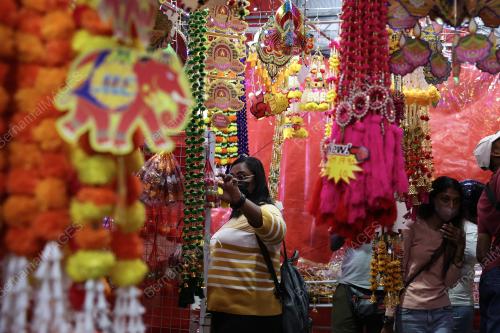 PERSIAPAN AKHIR DEEPAVALI