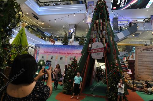 HIASAN KRISMAS