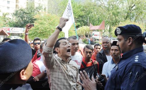 PG06_25022016_BANTAHAN