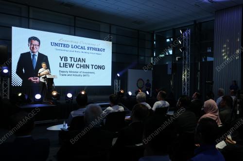LIEW CHIN TONG