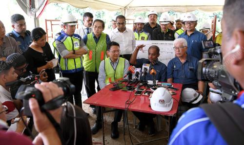 PG06_25102018_MENTERI_BN201810241791