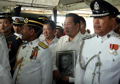 MENDIANG LIM CHONG EU
