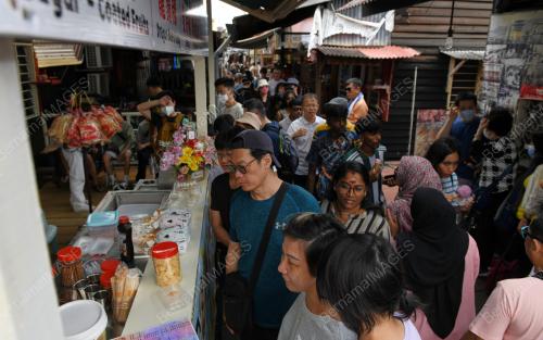 TEMPAT PELANCONG