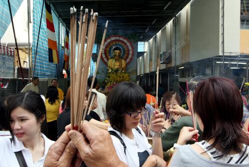 HARI WESAK