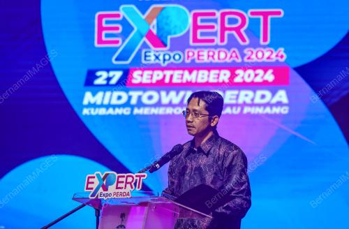 DATUK ROSLAN MAHMOOD