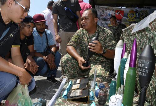 HARI TENTERA DARAT