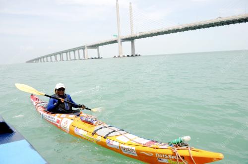 PG06_29062016_NAZRI_KAYAK