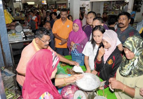 PERSIAPAN RAYA