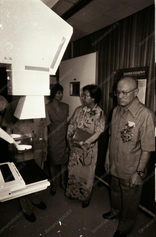 TAN SRI DATUK DR HAMDAN SHEIKH TAHIR