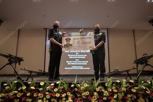 DATUK SERI MAZLAN LAZIM
