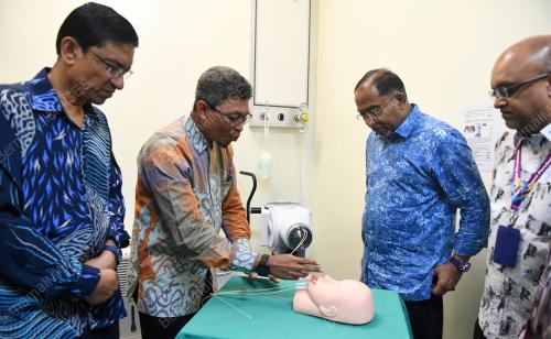 DATUK SERI DR. ZAMBRY ABD KADIR