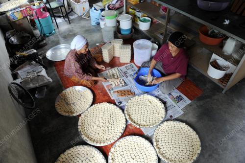 PG07_02082013_KUIH_RAYA
