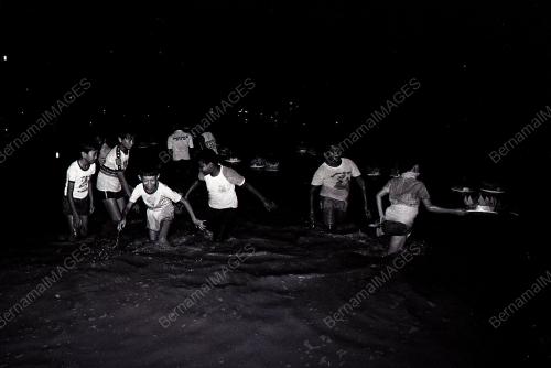 LOY KRATHONG