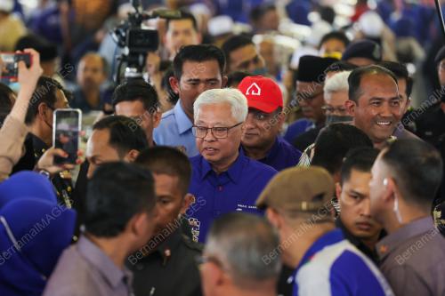 DATUK SERI ISMAIL SABRI YAAKOB