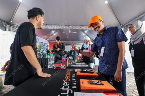DATUK MOHAMAD FAUZI MD ISA