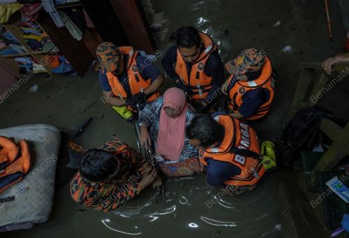 PG07_06112017_BANJIR