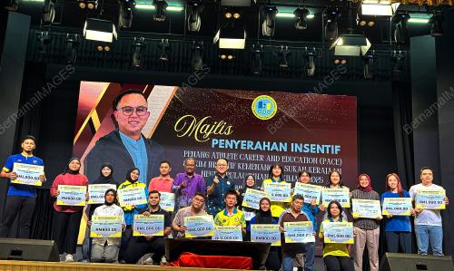 INSENTIF SUKAN