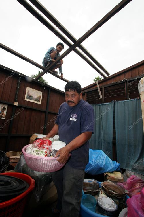 BUMBUNG TERBANG