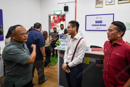 ZAIRIL KHIR JOHARI