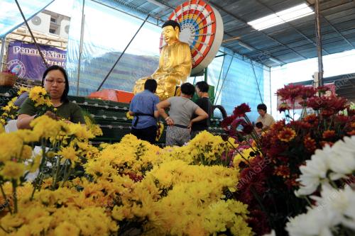 PG07_11052014_PERSIAPAN_WESAK